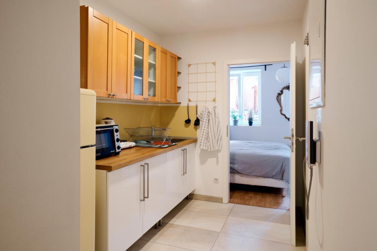 Beautiful Park Apartment For 4 Guests Berlin Luaran gambar