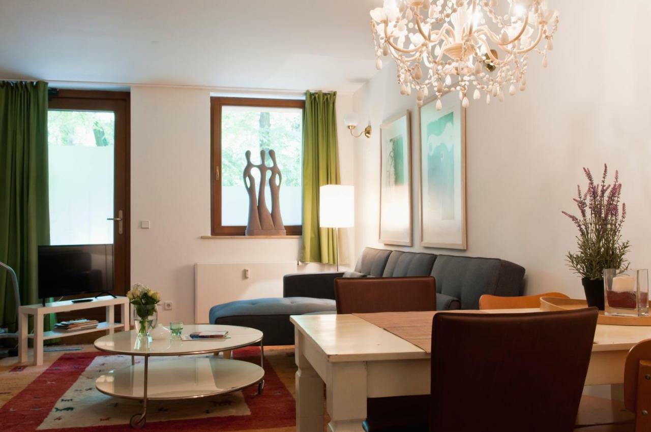 Beautiful Park Apartment For 4 Guests Berlin Luaran gambar